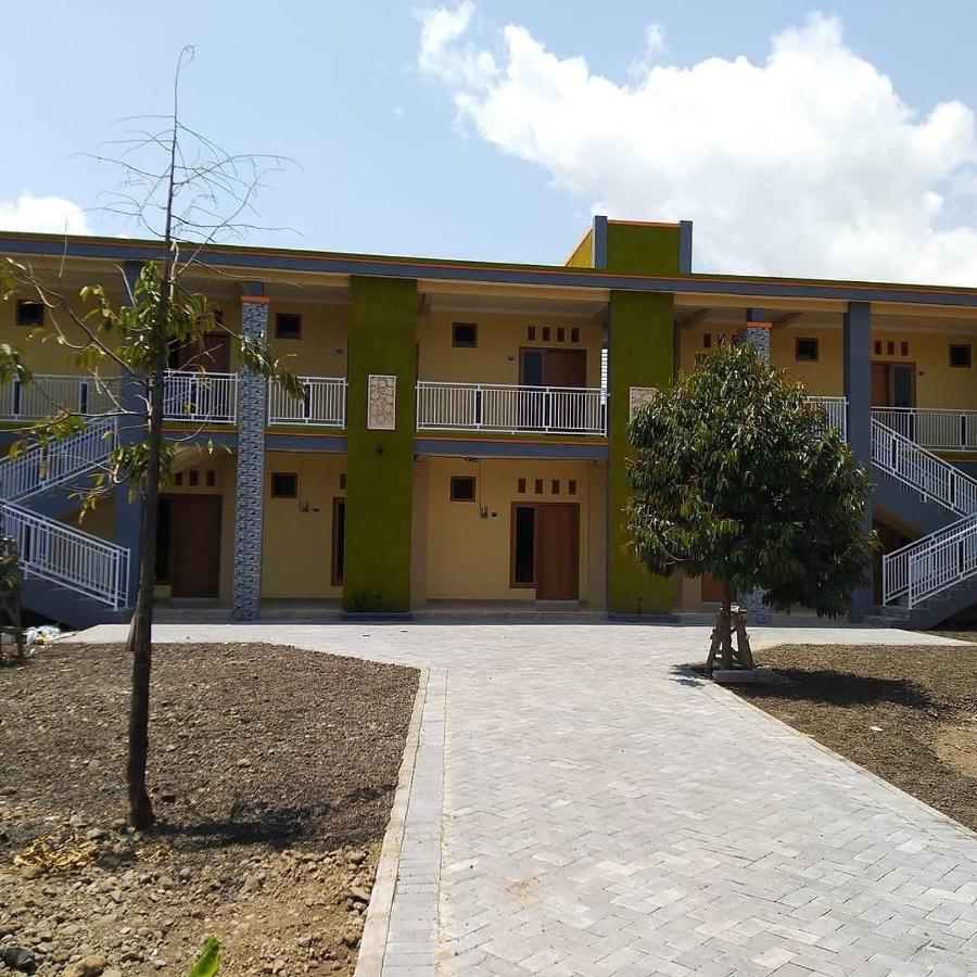 R3 Brawijaya Homestay Banyuwangi  Exterior photo